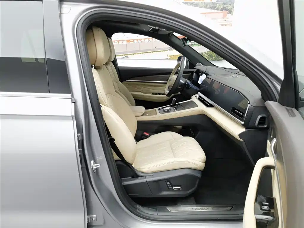 Geely Xingyue L 2025 Oriental Glory 2.0TD Automatic AWD Moon View Edition
