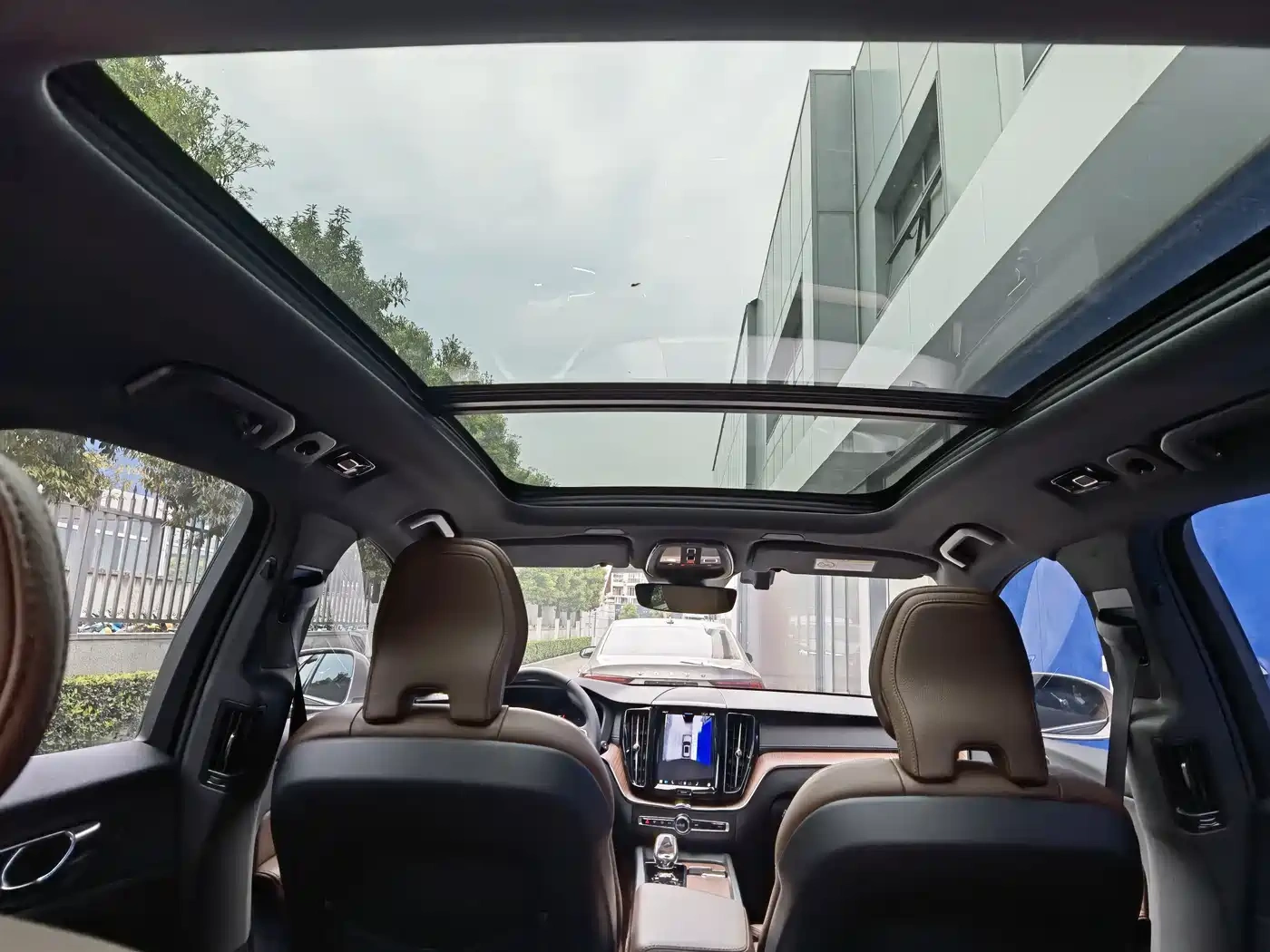 Volvo Volvo XC60 Plug-in Hybrid 2024 T8 PHEV Long Range AWD Smart Elite Luxury Edition