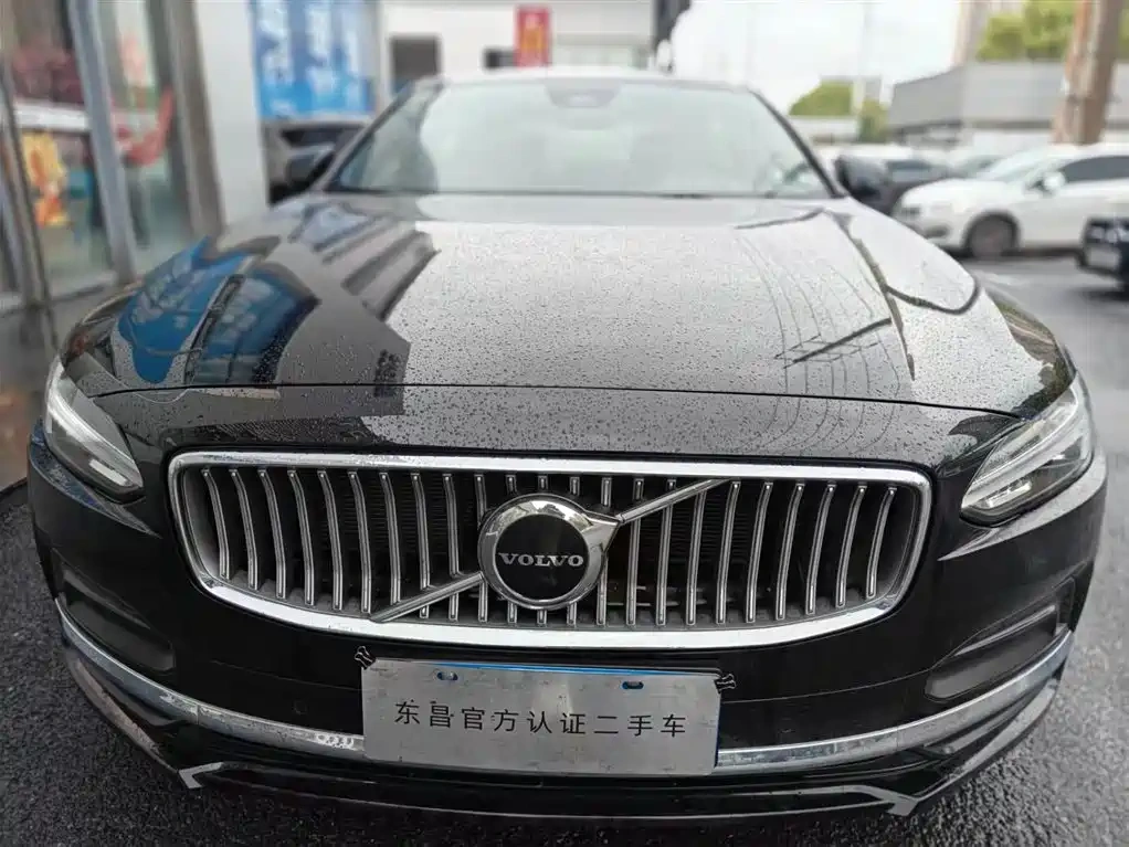 Volvo Volvo S90 2025 B5 Zhiyi Luxury Edition