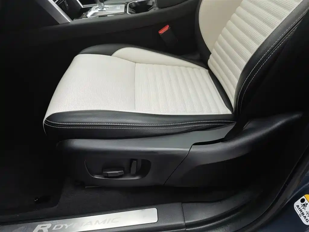 Land Rover Discovery Sport 2022 Model Facelift 249PS R-Dynamic S Performance Edition 5-seater