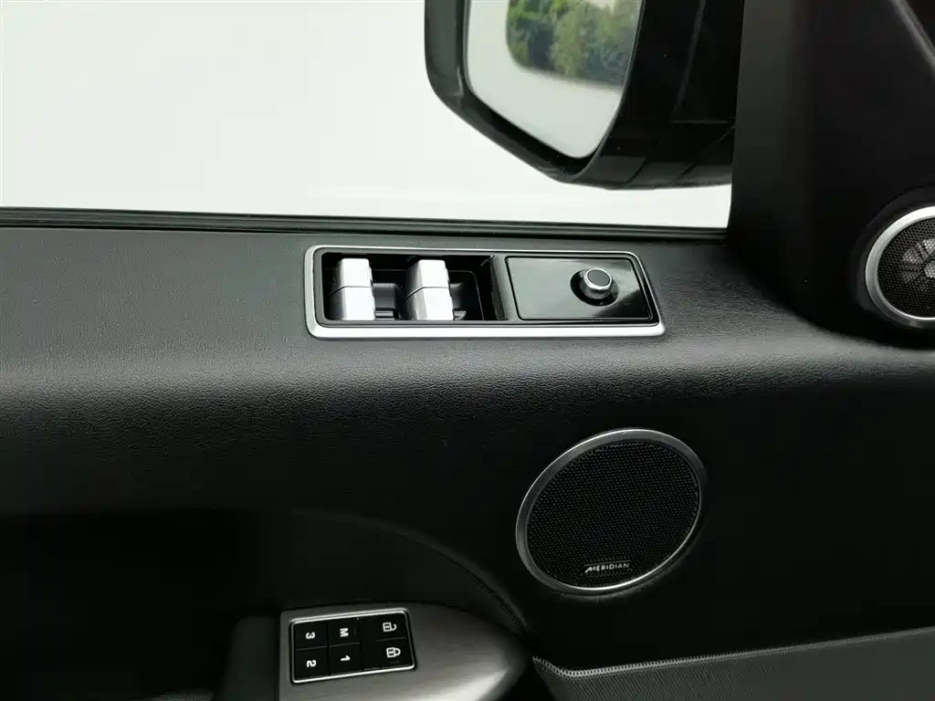 Land Rover Range Rover Sport 2021 3.0 L6 SE