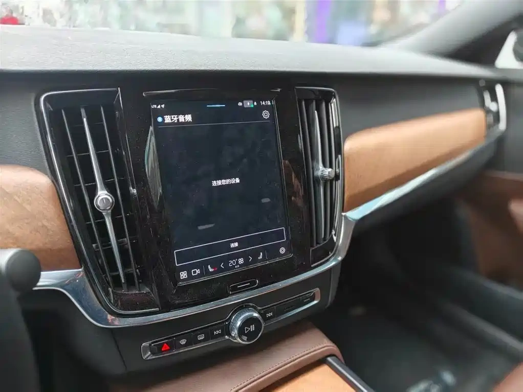 Volvo Volvo S90 2025 B5 Zhiyi Luxury Edition