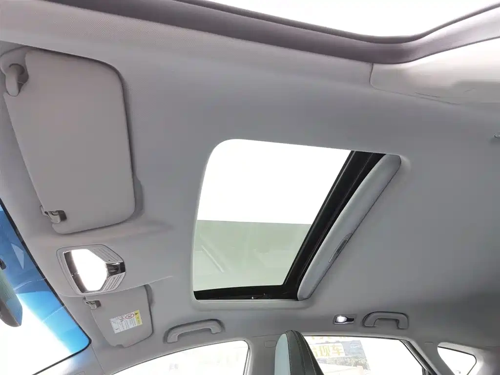 Geely Emgrand S 2022 1.4T CVT Crossover Player