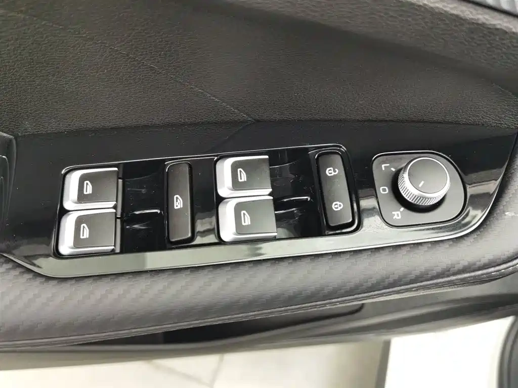 Geely Binrui 2024 Binrui COOL 1.5T DCT Champion Edition