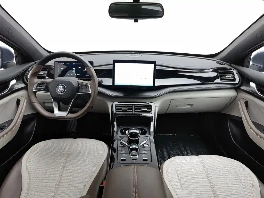 BYD Qin PLUS 2024 Glory Edition DM-i 55KM Leading