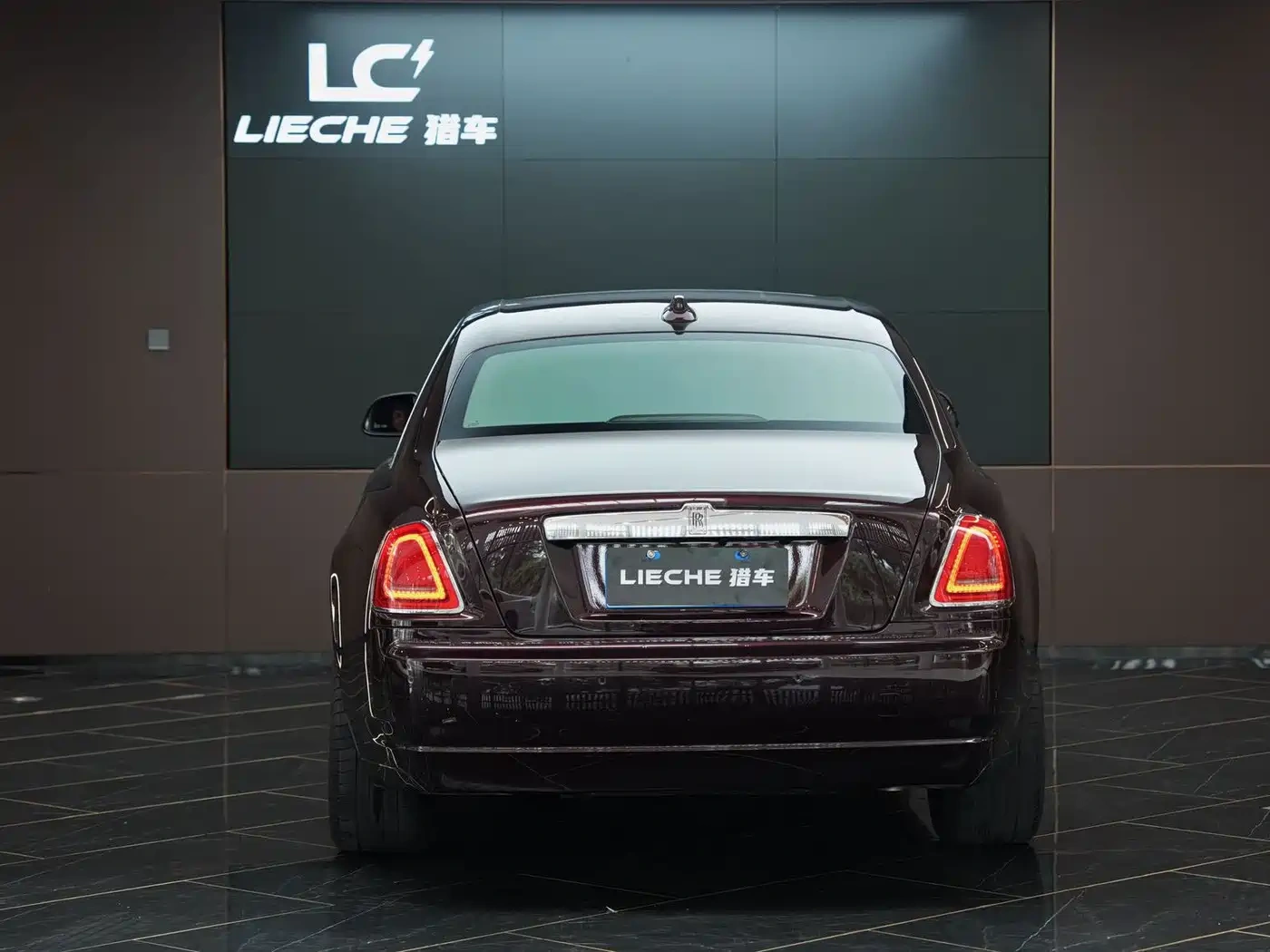 Rolls-Royce Ghost 2018 6.6T Long Wheelbase Edition