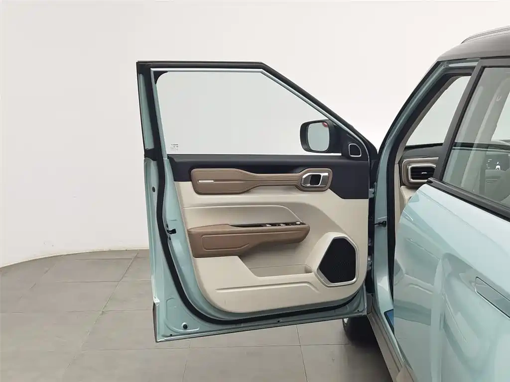Geely Geely ICON 2022 1.5TD Azure Limited Edition