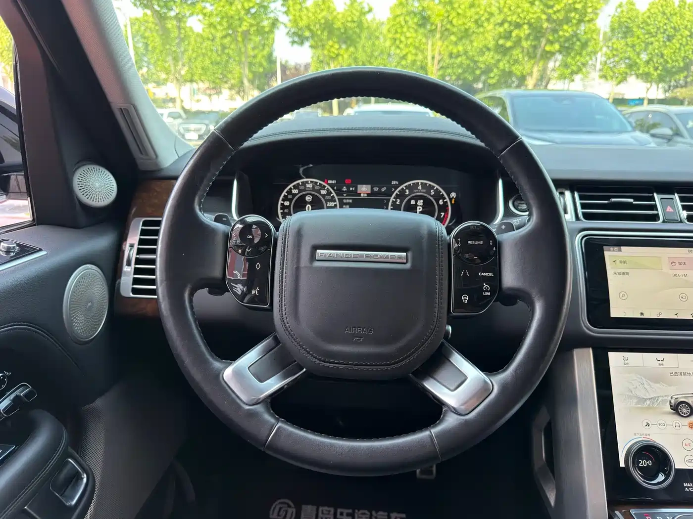 Land Rover Range Rover 2021 3.0 L6 Heritage Extended Classic Edition