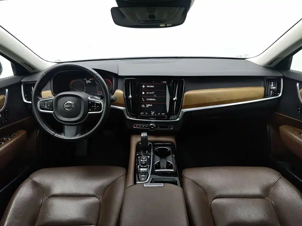 Volvo Volvo S90 Plug-in Hybrid 2020 Model T8 E-Drive Hybrid Intelligent Luxury Edition