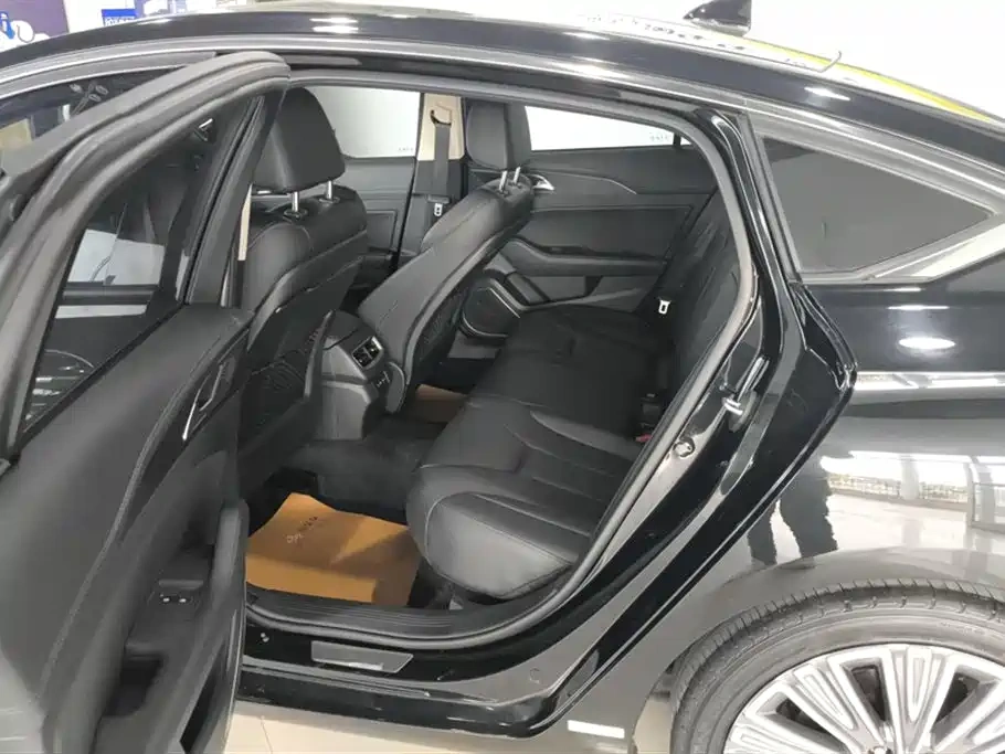 Hongqi Hongqi H5 2022 Classic Facelift 1.8T Automatic Smart Connect Flag Rhythm Edition
