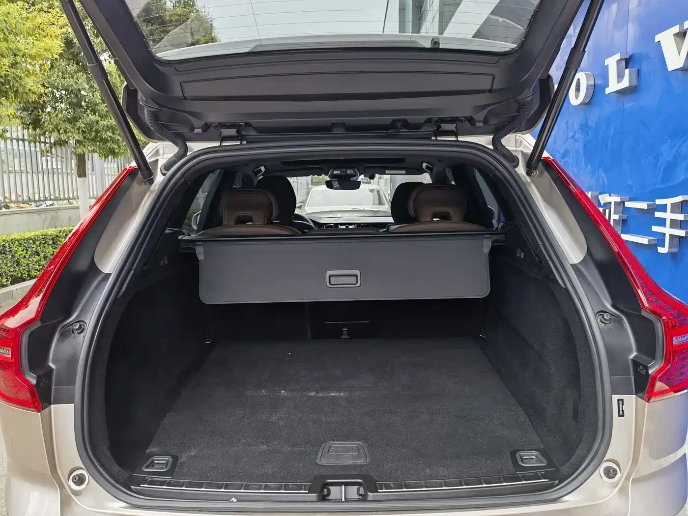 Volvo Volvo XC60 Plug-in Hybrid 2024 T8 PHEV Long Range AWD Smart Elite Luxury Edition