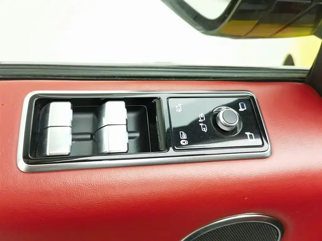 Land Rover Range Rover Sport PHEV 2021 P400e SE
