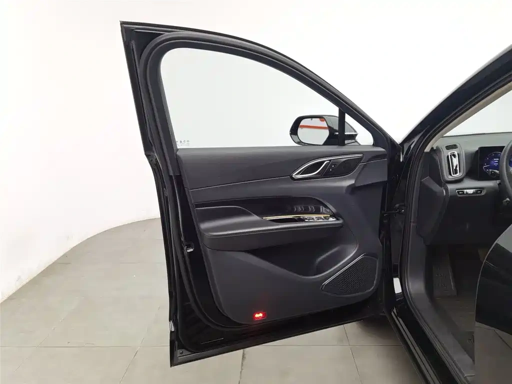 Hongqi Hongqi HS3 2023 1.5T 2WD Virtue Edition