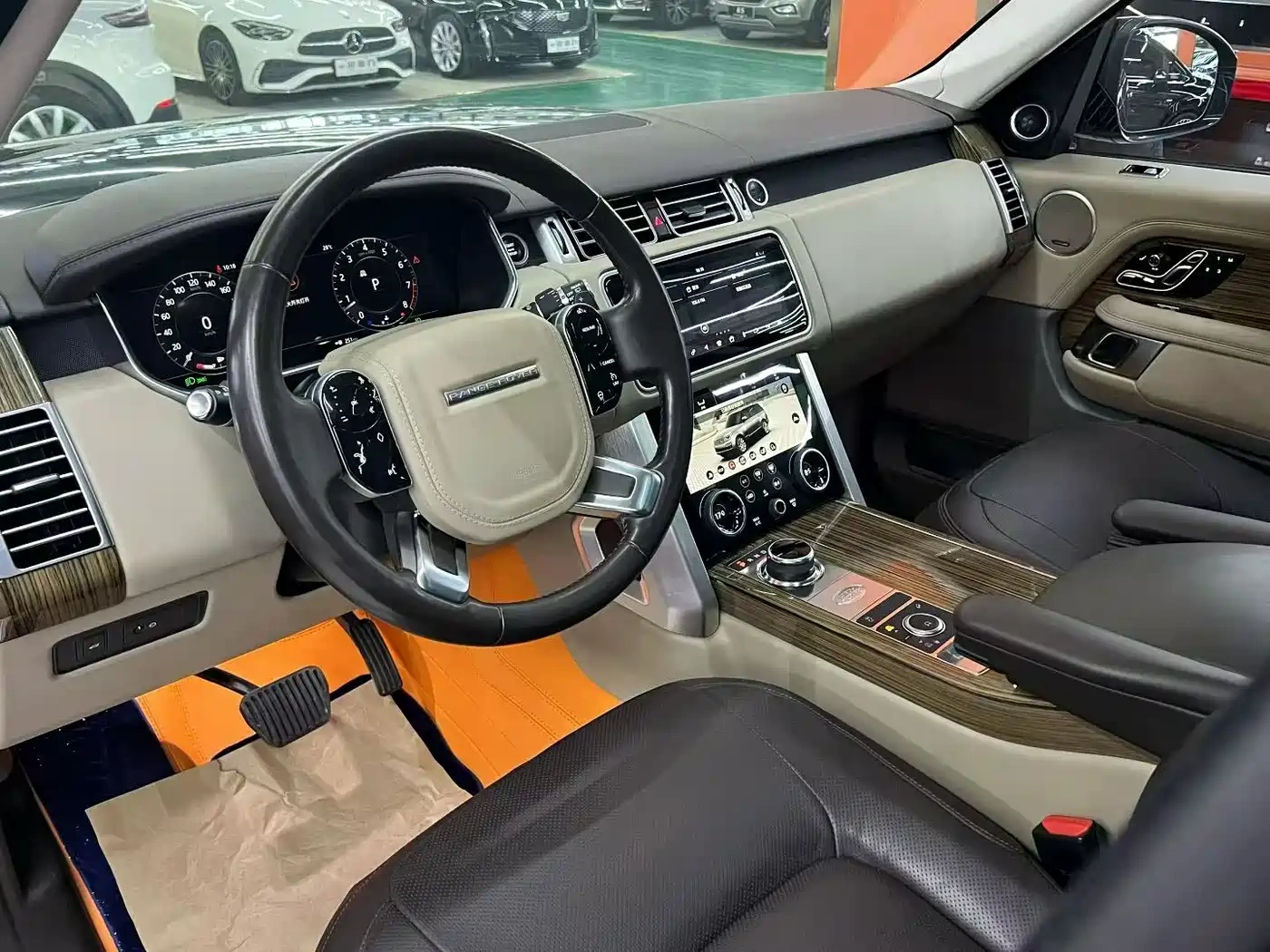 Land Rover Range Rover 2018 3.0 SC V6 Vogue Heritage Extended Edition