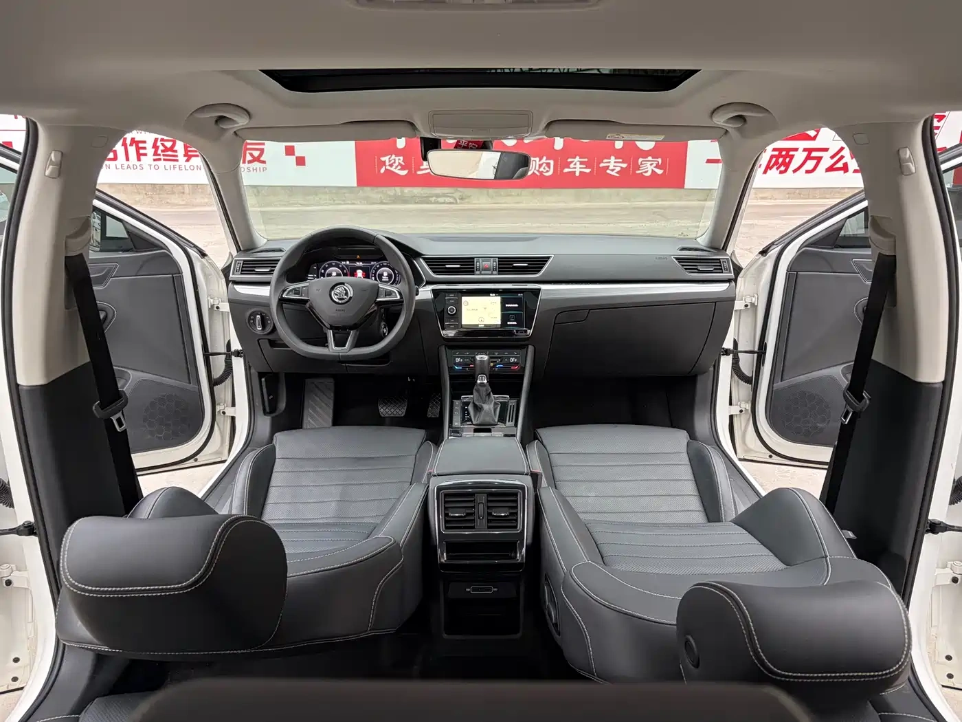 Škoda Superb 2021 TSI330 DSG Comfort Edition