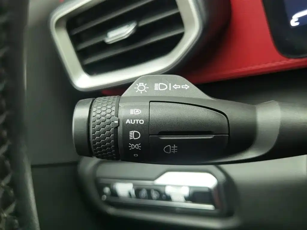 Geely Geely ICON 2020 Model 1.5TD i9