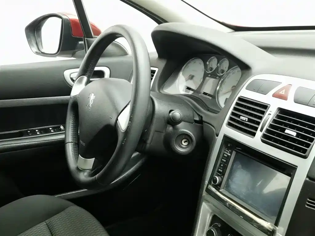 Peugeot Peugeot 307 2013 1.6L Automatic CROSS