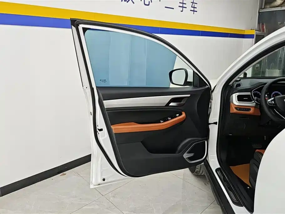 Geely Emgrand X6 2020 Model 1.4T CVT Premium