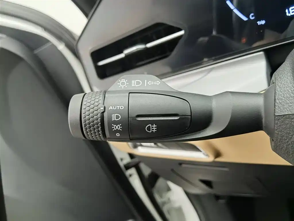 Geely Haoyue PRO 2024 1.5T DCT Free Roaming+