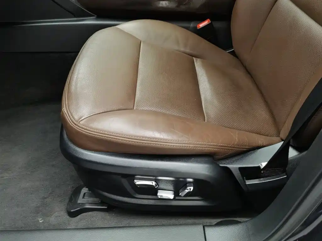 Hongqi Hongqi H7 2015 2.0T Luxury