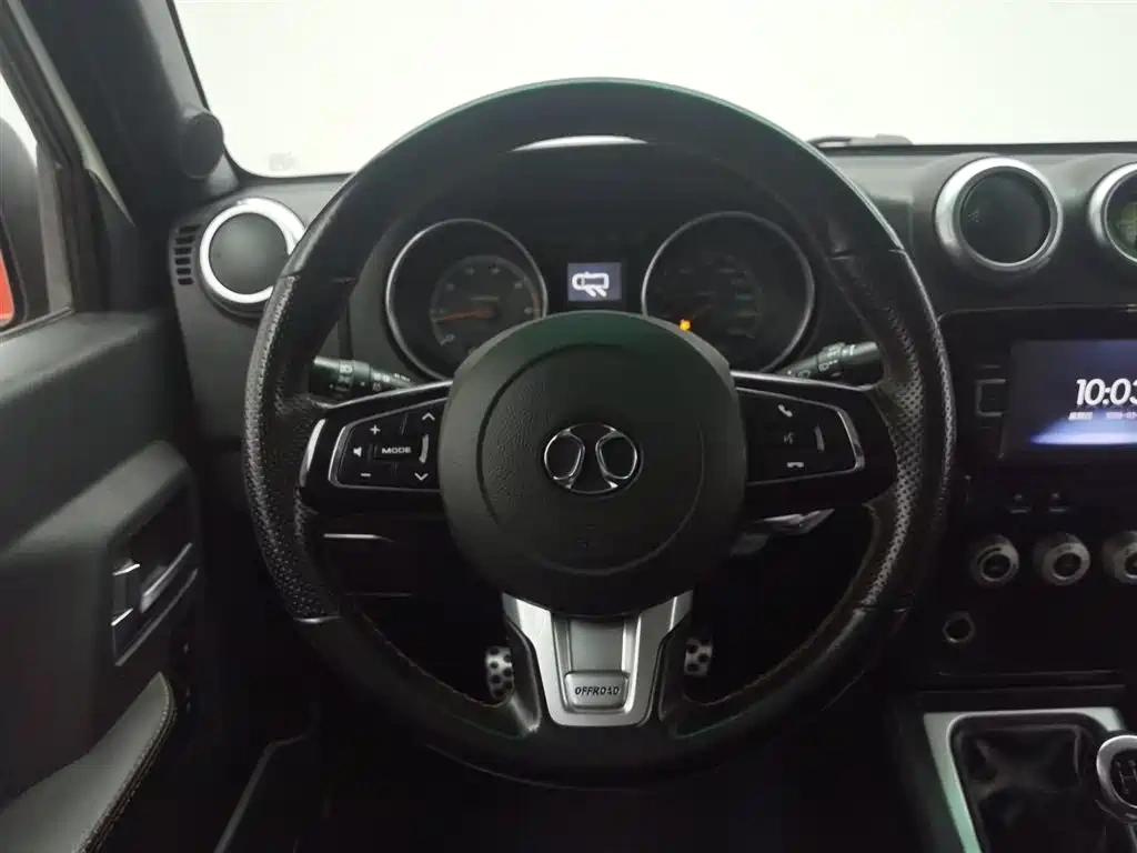 BAIC ORV Beijing Offroad BJ40 2016 Model 40L 2.0T Manual 4WD Premium