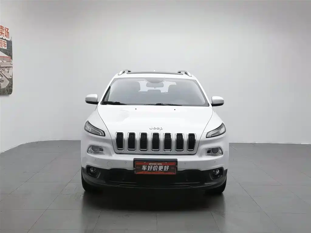Jeep Cherokee 2016 2.0L Superior Edition