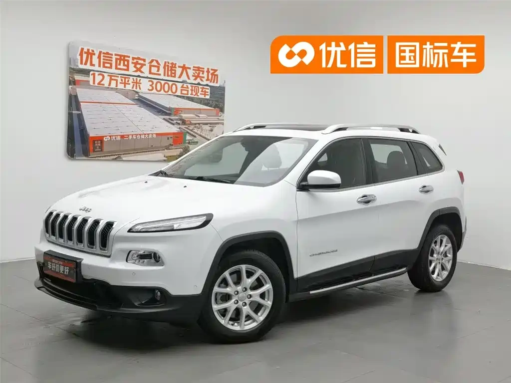 Jeep Cherokee 2016 2.0L Superior Edition
