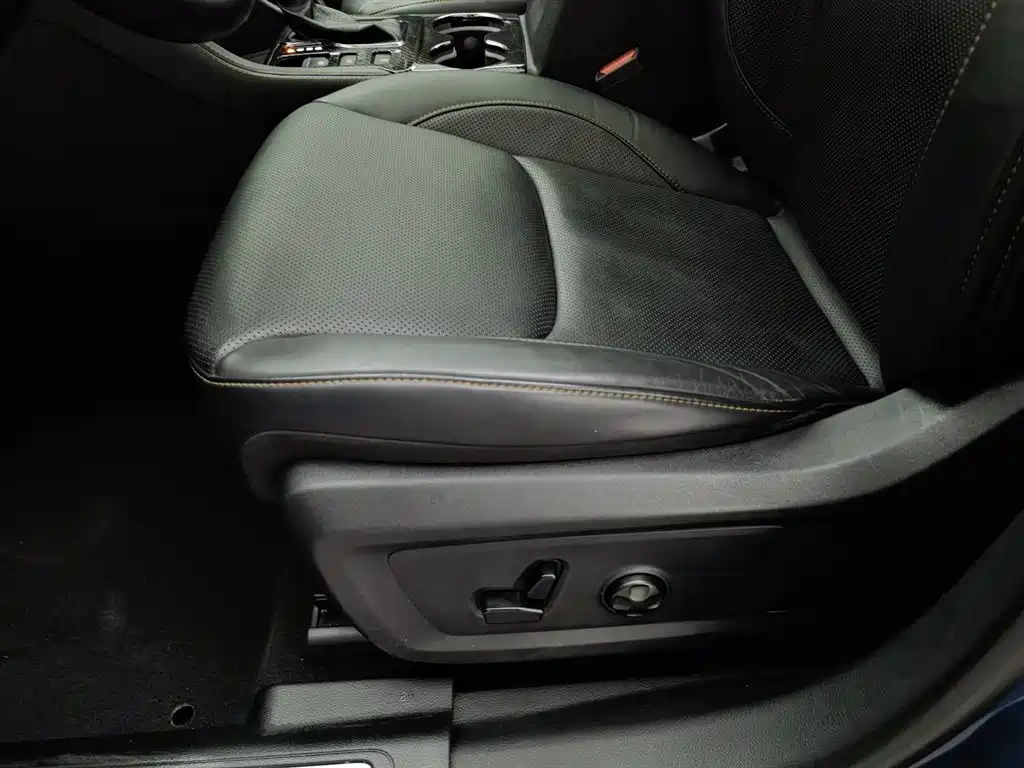 Jeep Grand Commander 2018 2.0T AWD Shining Edition (China V)