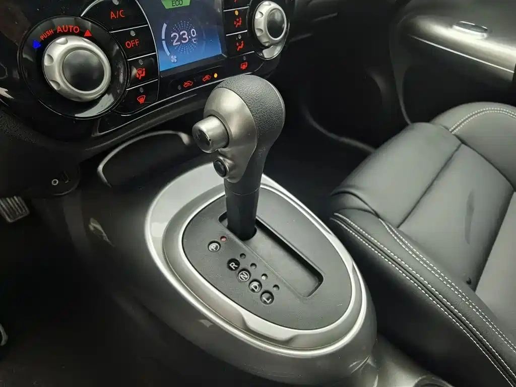 Infiniti Infiniti ESQ 2014 1.6L Free Edition