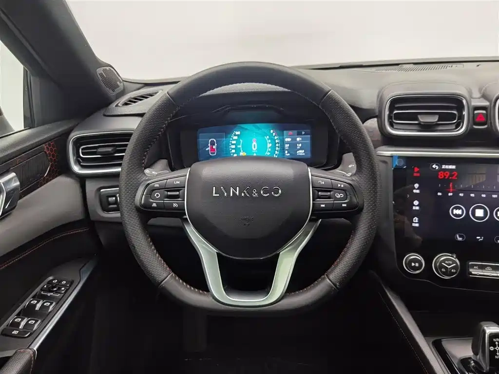 Lynk & Co Lynk & Co 03 2019 1.5TD DCT Power Edition China VI
