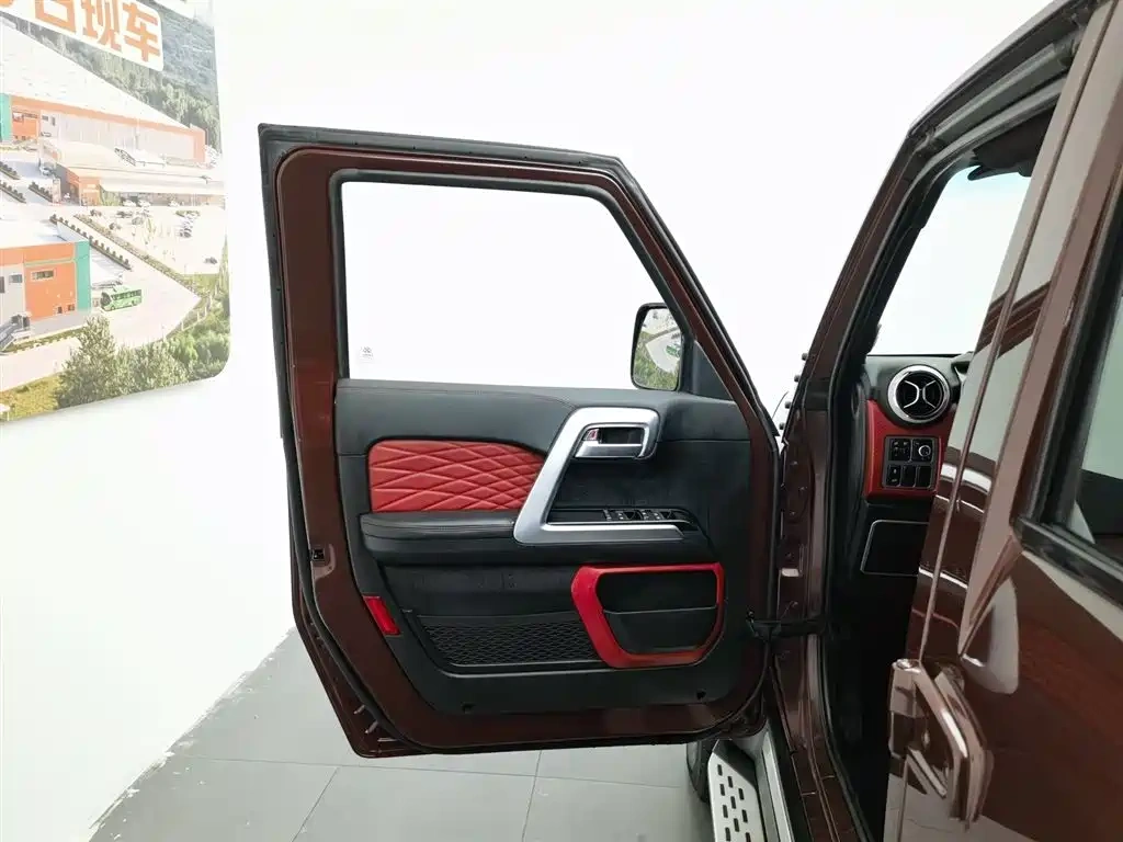 BAIC ORV Beijing Offroad BJ40 2018 PLUS 2.3T Auto 4WD Premium Edition China V