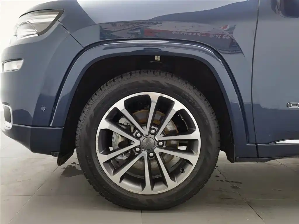 Jeep Grand Commander 2018 2.0T AWD Shining Edition (China V)