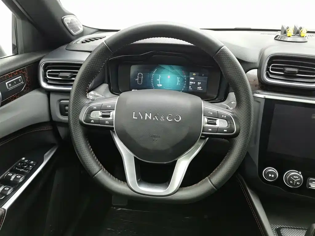 Lynk & Co Lynk & Co 03 2021 2.0TD Auto Jin Champion Edition
