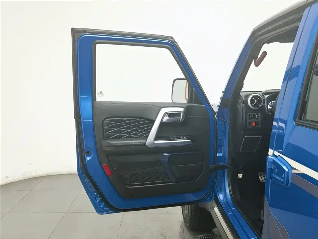 BAIC ORV Beijing Offroad BJ40 2018 2.3T Auto 4WD HuanTa Champion Edition China V