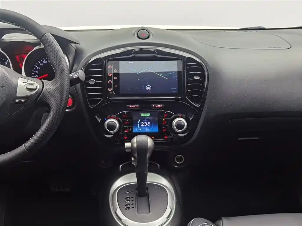 Infiniti Infiniti ESQ 2014 1.6L Free Edition