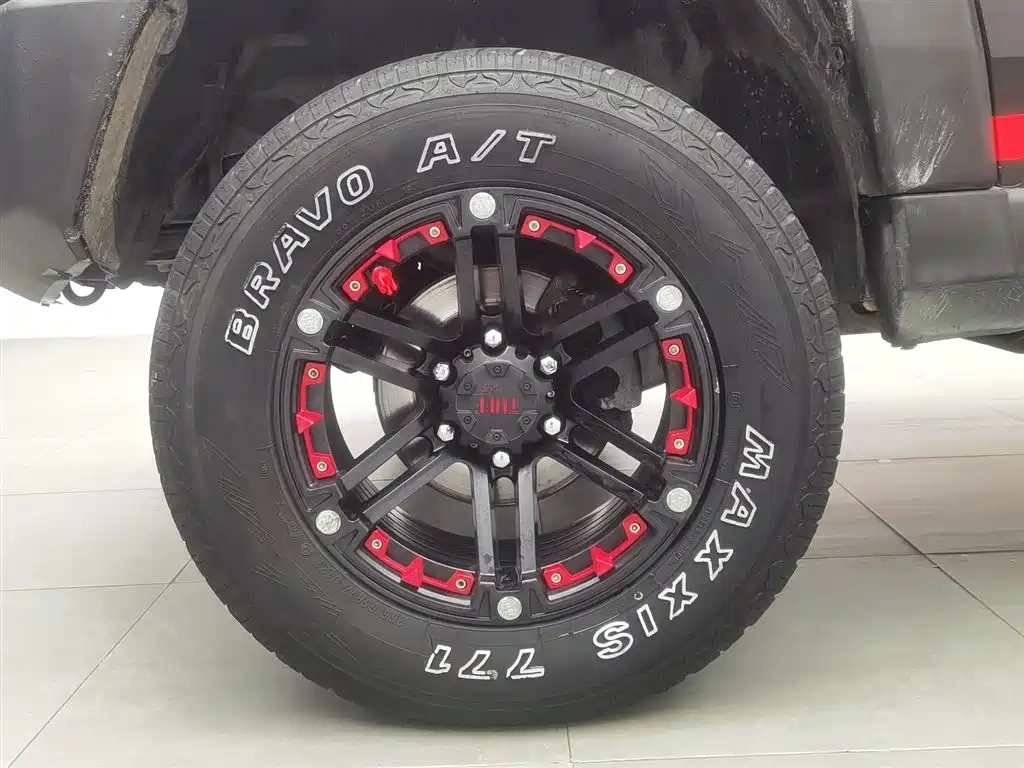 BAIC ORV Beijing Offroad BJ40 2016 Model 40L 2.0T Manual 4WD Premium