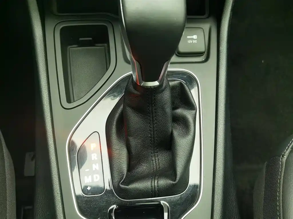 Jeep Cherokee 2020 2.0T 2WD Leading Edition