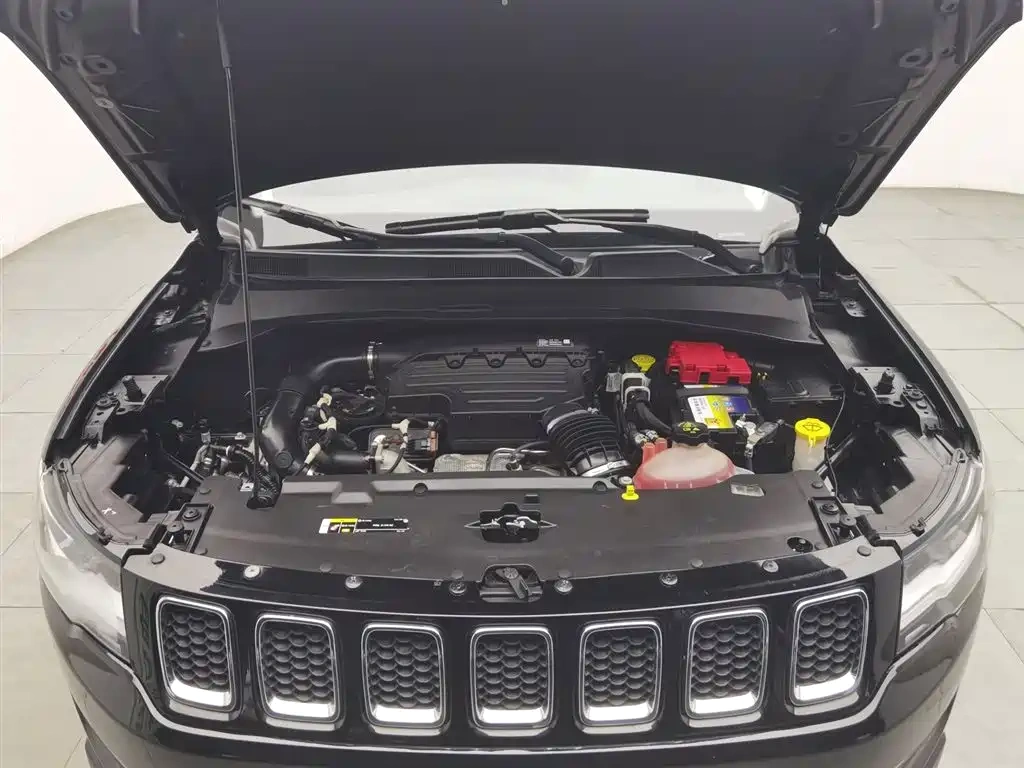 Jeep Compass 2020 220T Automatic Leading Edition