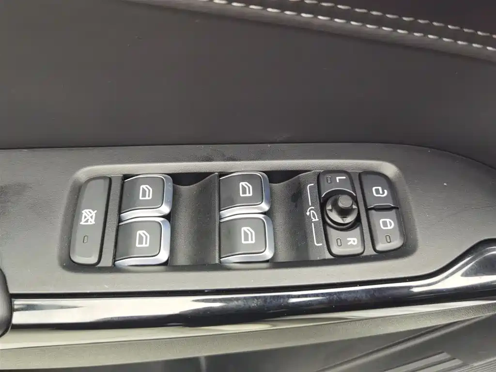 Lynk & Co Lynk & Co 02 Hatchback 2022 2.0TD Pro
