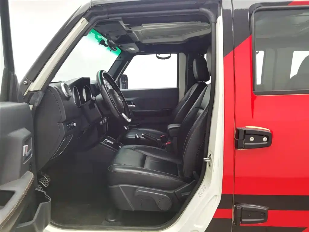 BAIC ORV Beijing Offroad BJ40 2016 Model 40L 2.0T Manual 4WD Premium