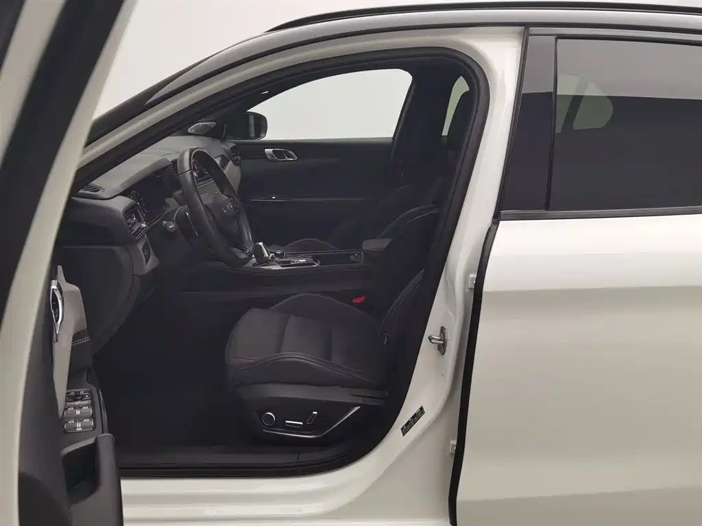 Lynk & Co Lynk & Co 02 Hatchback 2022 2.0TD Pro