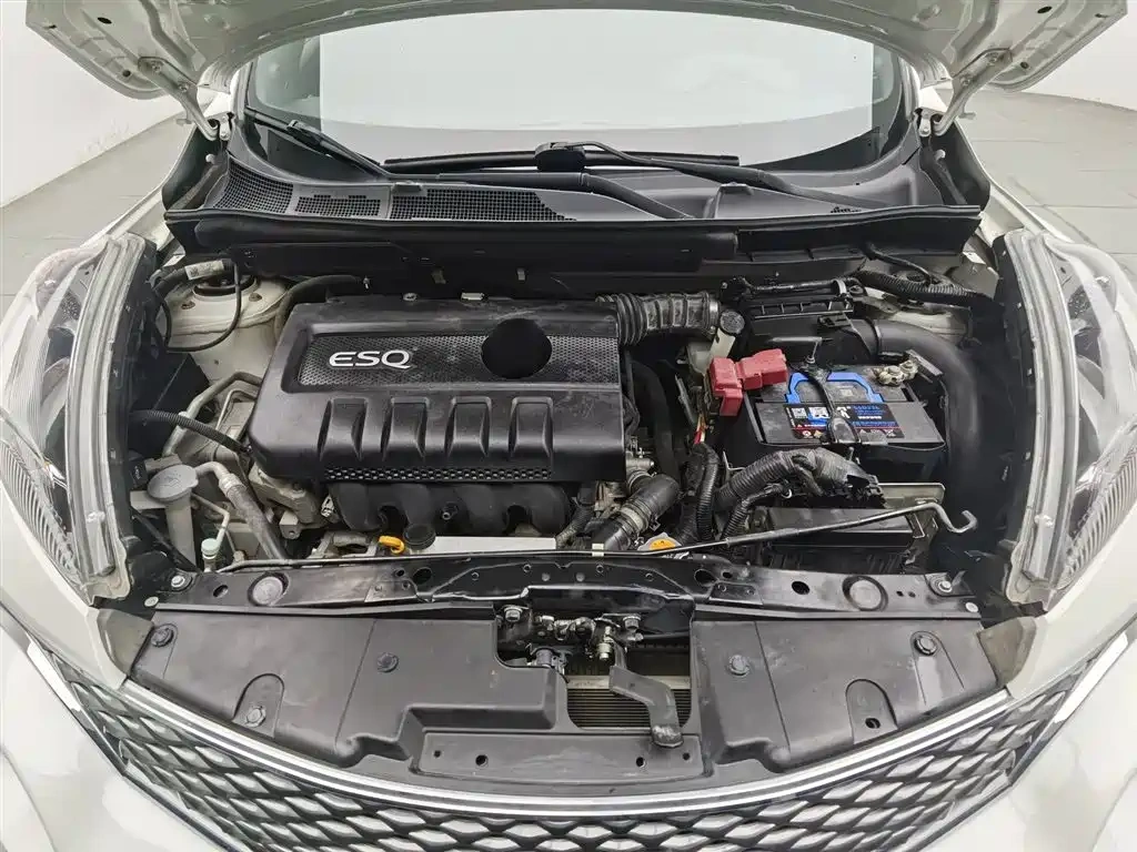 Infiniti Infiniti ESQ 2014 1.6L Free Edition