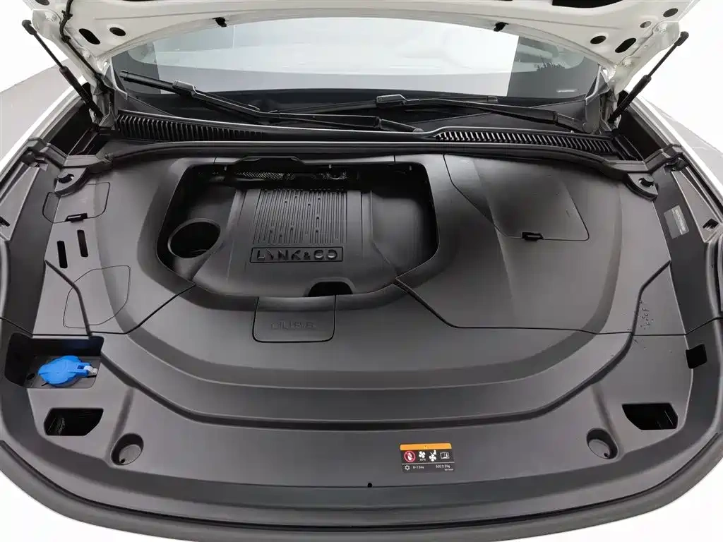 Lynk & Co Lynk & Co 06 2023 Remix 1.5T Power Halo