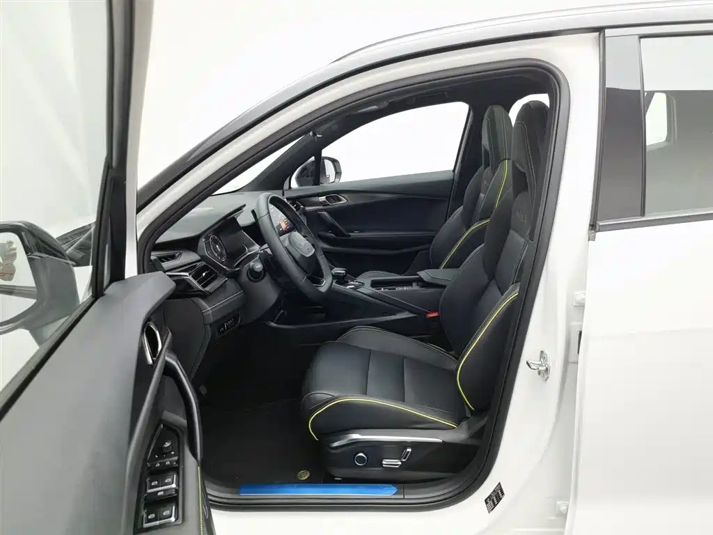 Lynk & Co Lynk & Co 06 2023 Remix 1.5T Power Halo