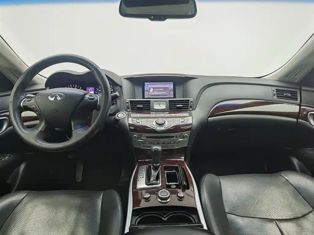 Infiniti Infiniti Q70 2013 Q70L 2.5L Comfort
