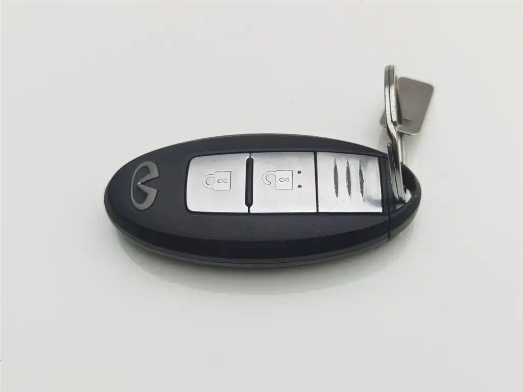 Infiniti Infiniti ESQ 2014 1.6L Free Edition