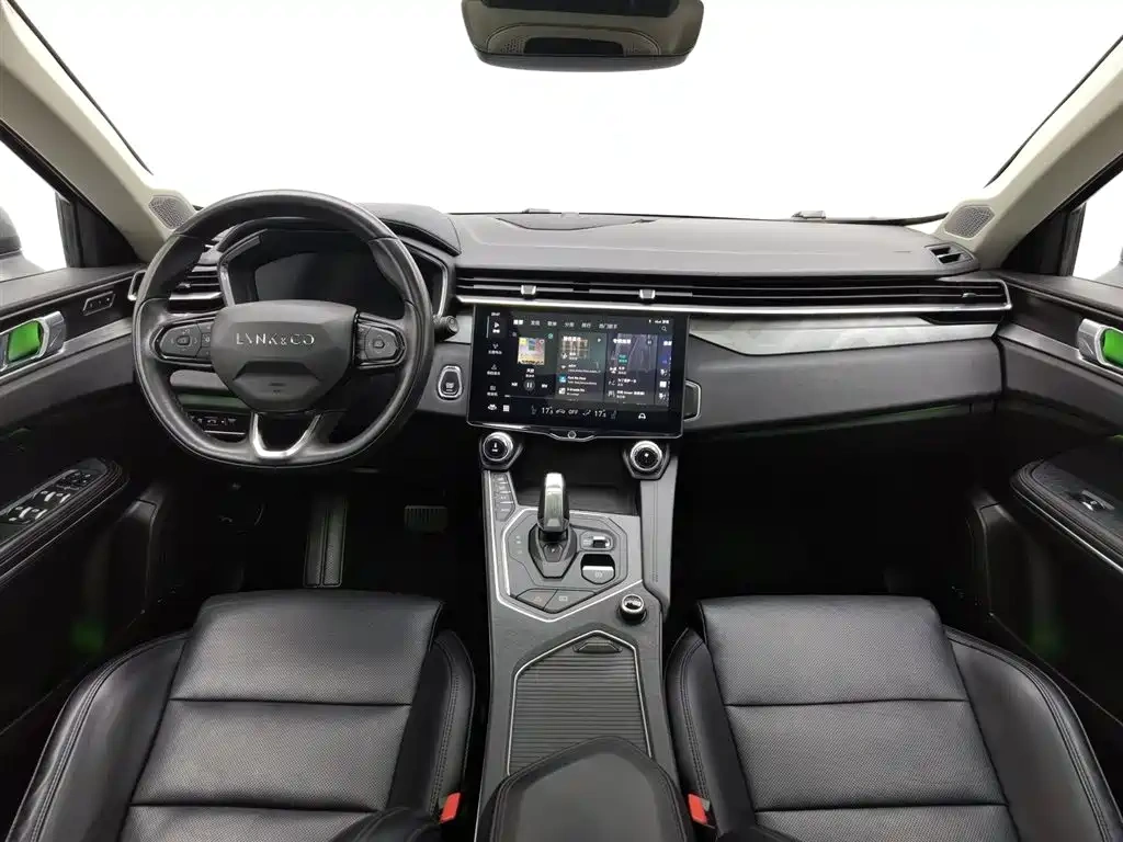 Lynk & Co Lynk & Co 01 2021 2.0TD 2WD Pro