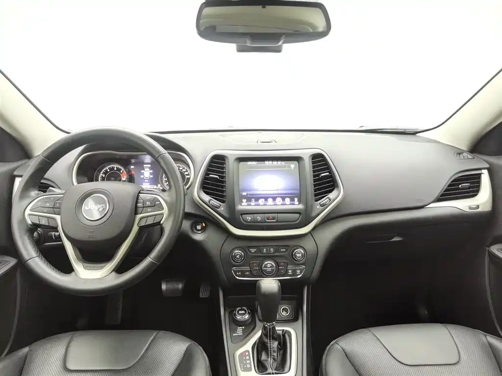 Jeep Cherokee 2017 2.4L Superior Edition