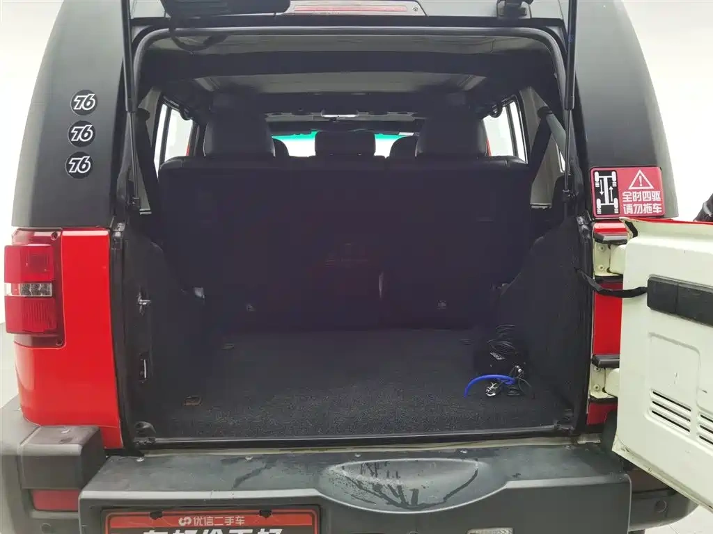BAIC ORV Beijing Offroad BJ40 2016 Model 40L 2.0T Manual 4WD Premium