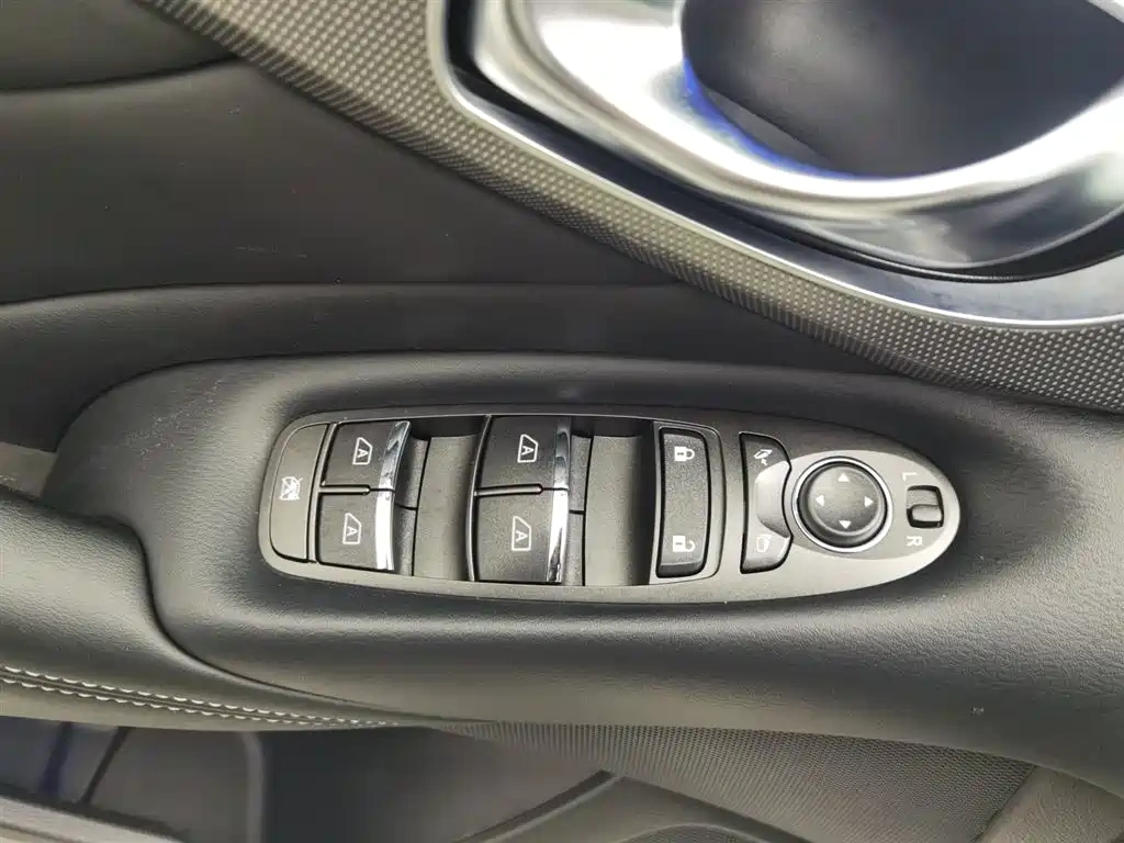 Infiniti Infiniti Q50L 2022 2.0T Leisure Edition